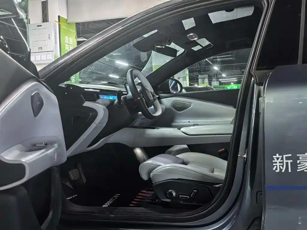 Lynk & Co Z10 2024 Model 95kWh 702km AWD Intelligent Driving Ultra — миниатюра 11