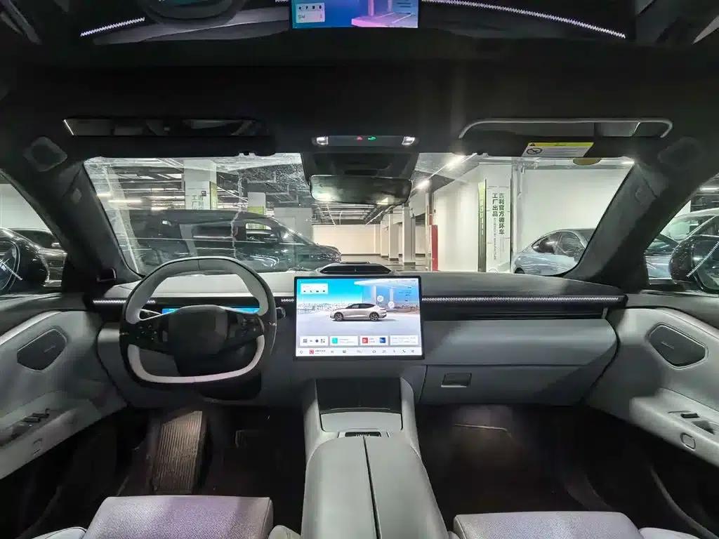 Lynk & Co Z10 2024 Model 95kWh 702km AWD Intelligent Driving Ultra — миниатюра 13