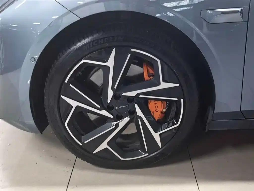 Lynk & Co Z10 2024 Model 95kWh 702km AWD Intelligent Driving Ultra — миниатюра 9