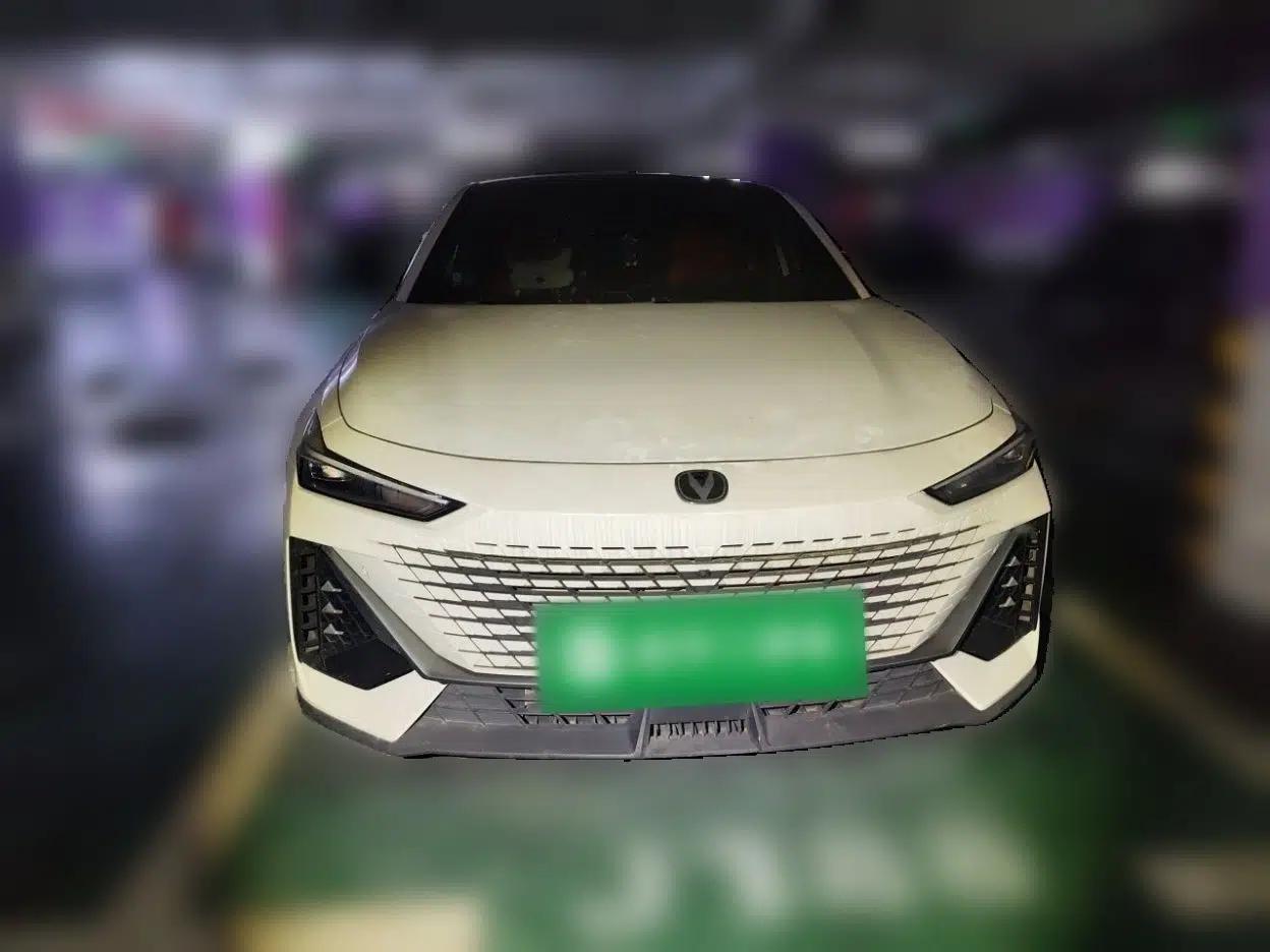 CHANGAN UNI-V 2022 1.5T Prestige Version — миниатюра 2