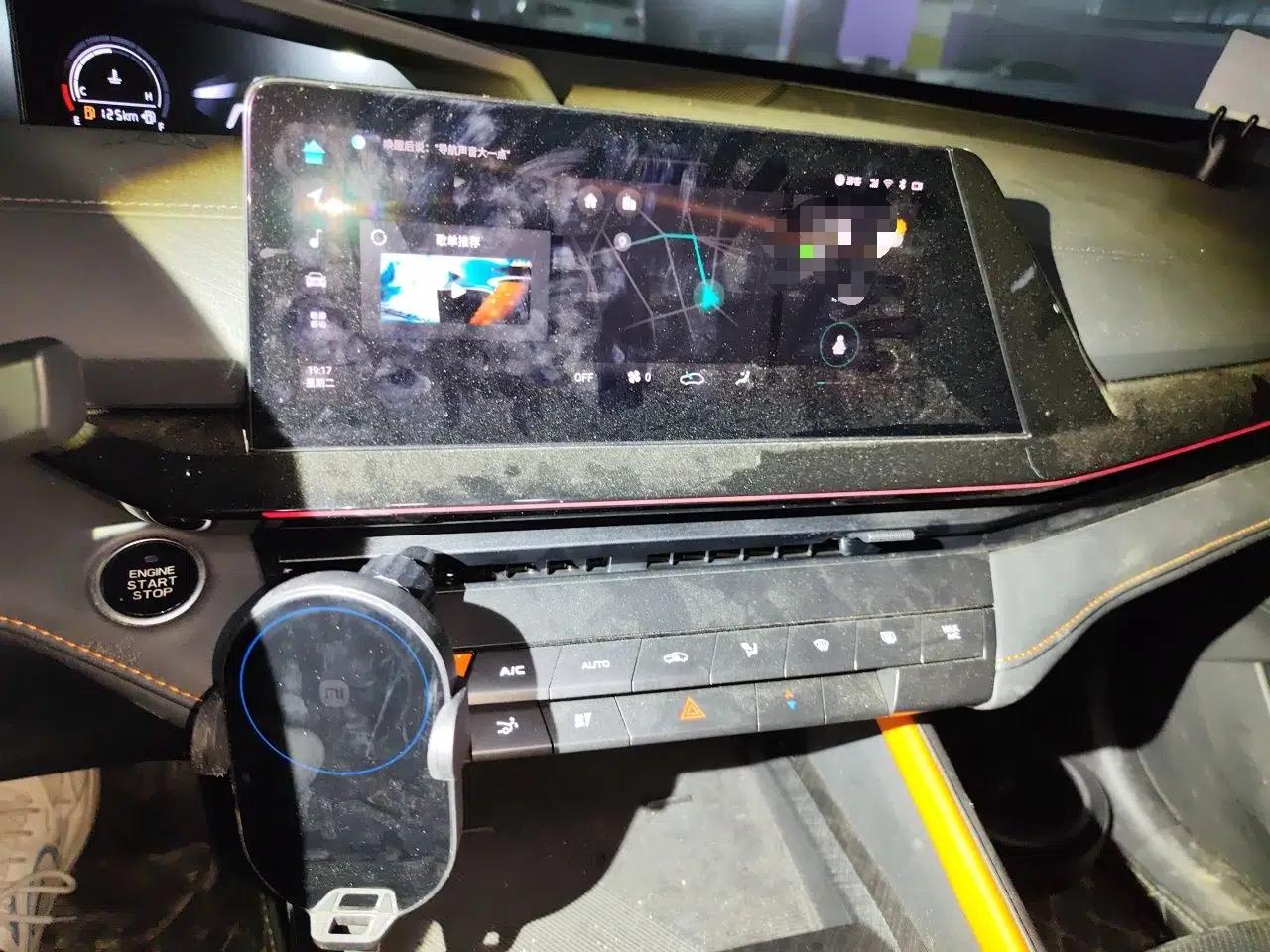 CHANGAN UNI-V 2022 1.5T Prestige Version — миниатюра 13