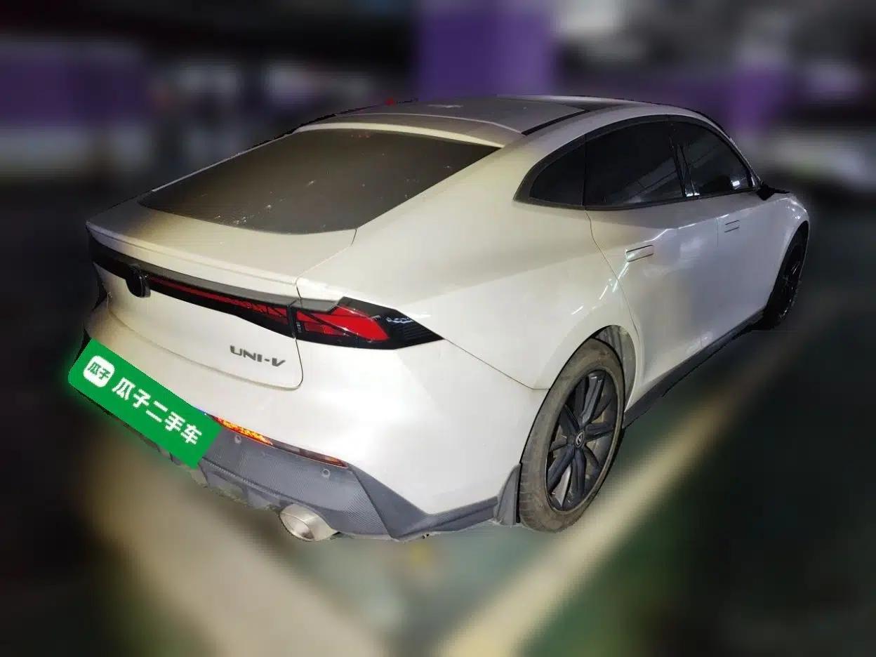CHANGAN UNI-V 2022 1.5T Prestige Version — миниатюра 6