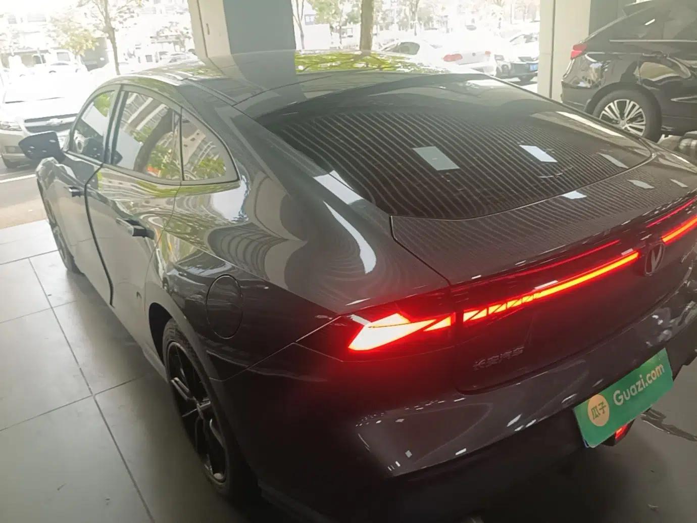 CHANGAN UNI-V 2023 1.5T Prestige Model — миниатюра 4