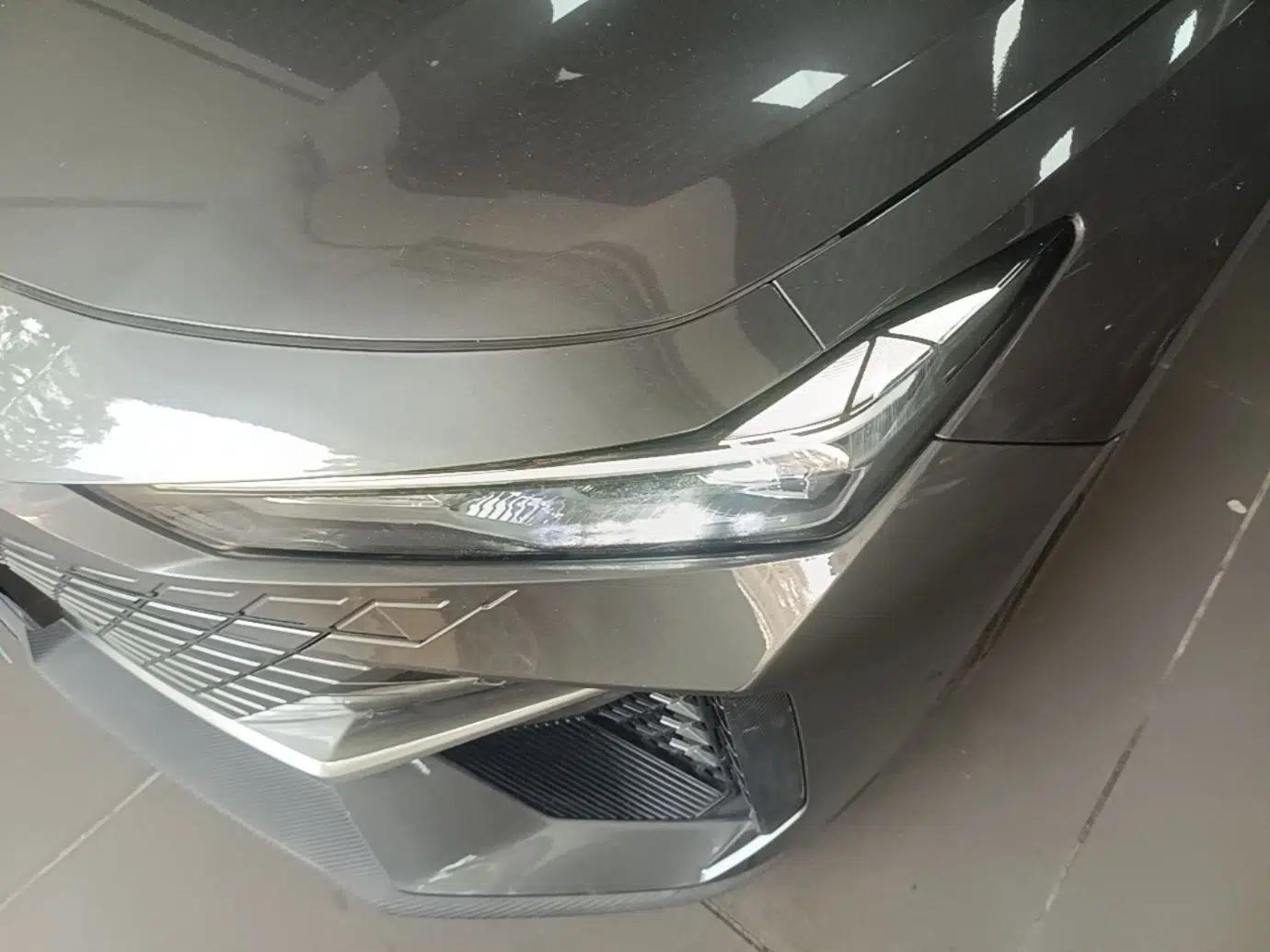 CHANGAN UNI-V 2023 1.5T Prestige Model — миниатюра 8