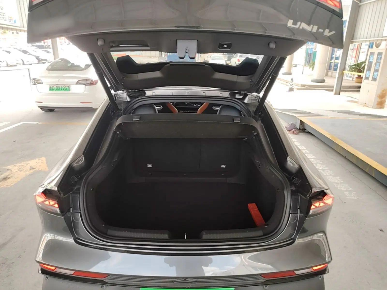 CHANGAN UNI-V 2024 1.5T Prestige Sport Edition — миниатюра 22
