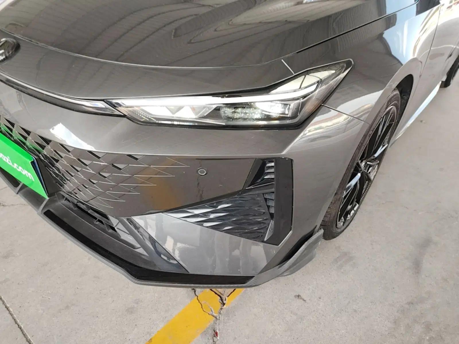 CHANGAN UNI-V 2024 1.5T Prestige Sport Edition — миниатюра 8