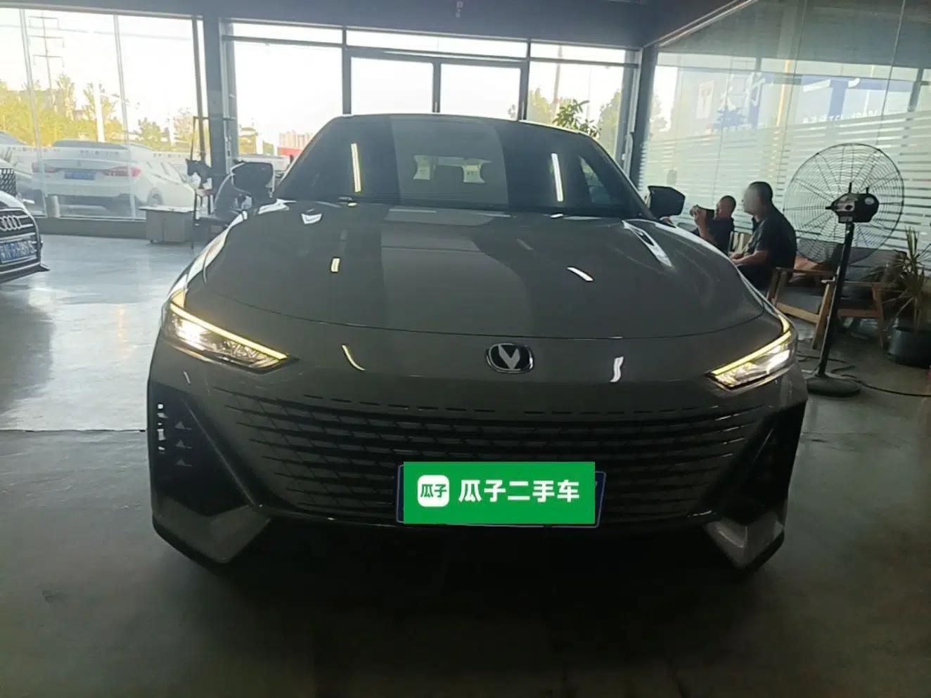 CHANGAN UNI-V 2022 1.5T Prestige Version — миниатюра 2
