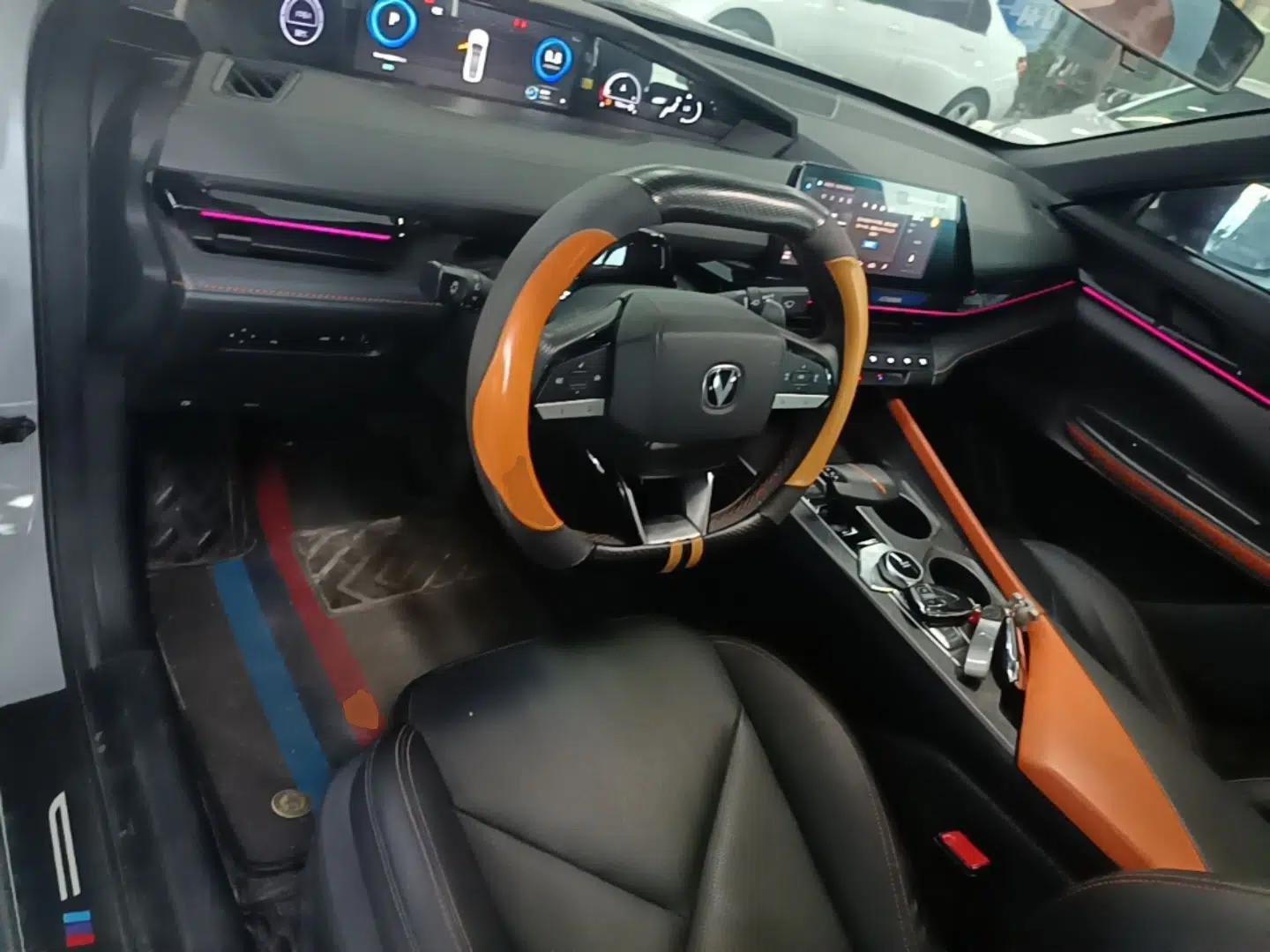 CHANGAN UNI-V 2022 1.5T Prestige Version — миниатюра 17