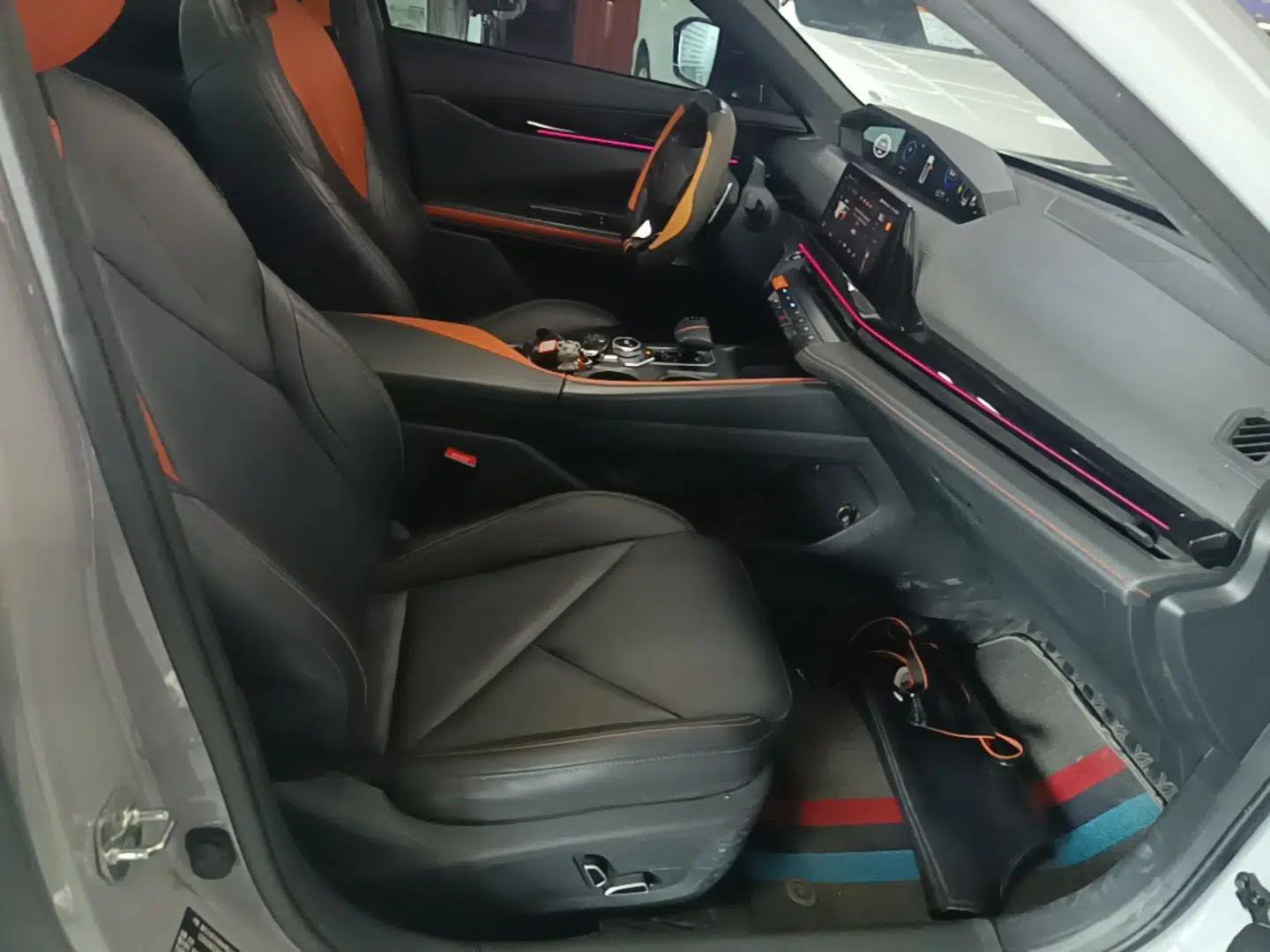 CHANGAN UNI-V 2022 1.5T Prestige Version — миниатюра 24