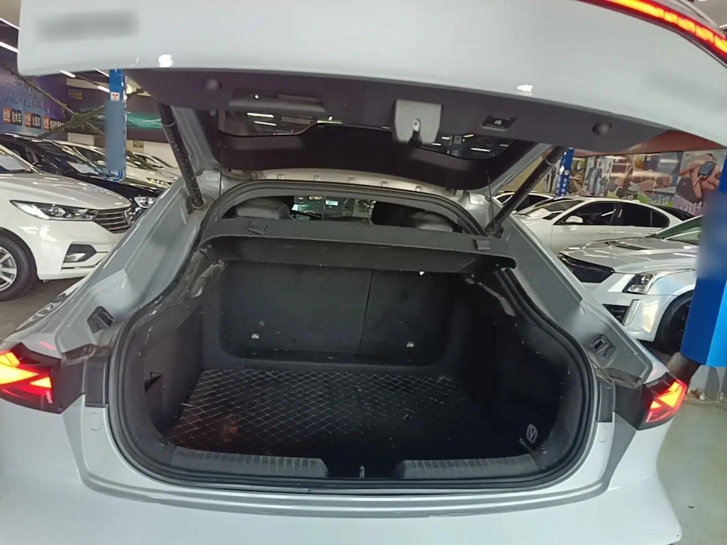 CHANGAN UNI-V 2022 1.5T Prestige Version — миниатюра 27
