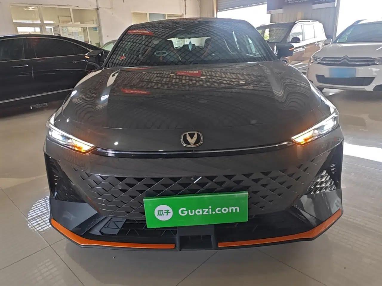 CHANGAN UNI-V 2024 1.5T Prestige Sport Edition — миниатюра 2