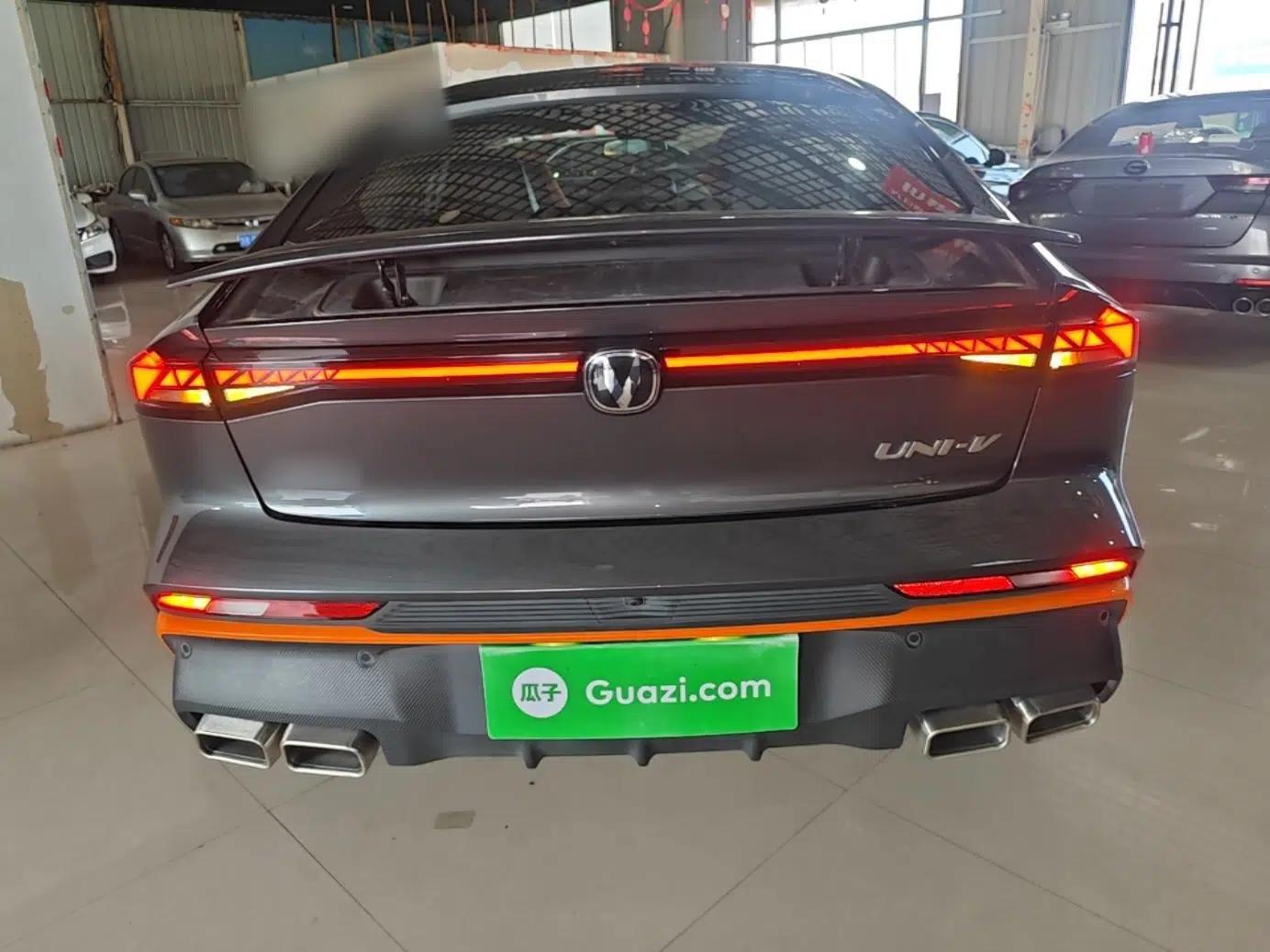 CHANGAN UNI-V 2024 1.5T Prestige Sport Edition — миниатюра 5