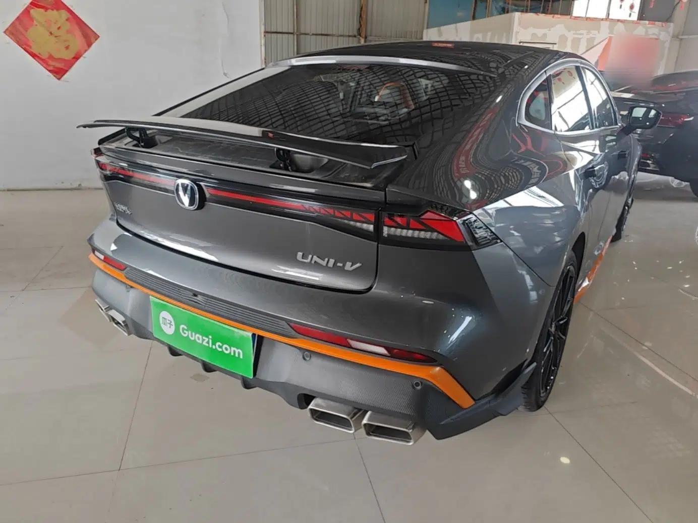 CHANGAN UNI-V 2024 1.5T Prestige Sport Edition — миниатюра 6