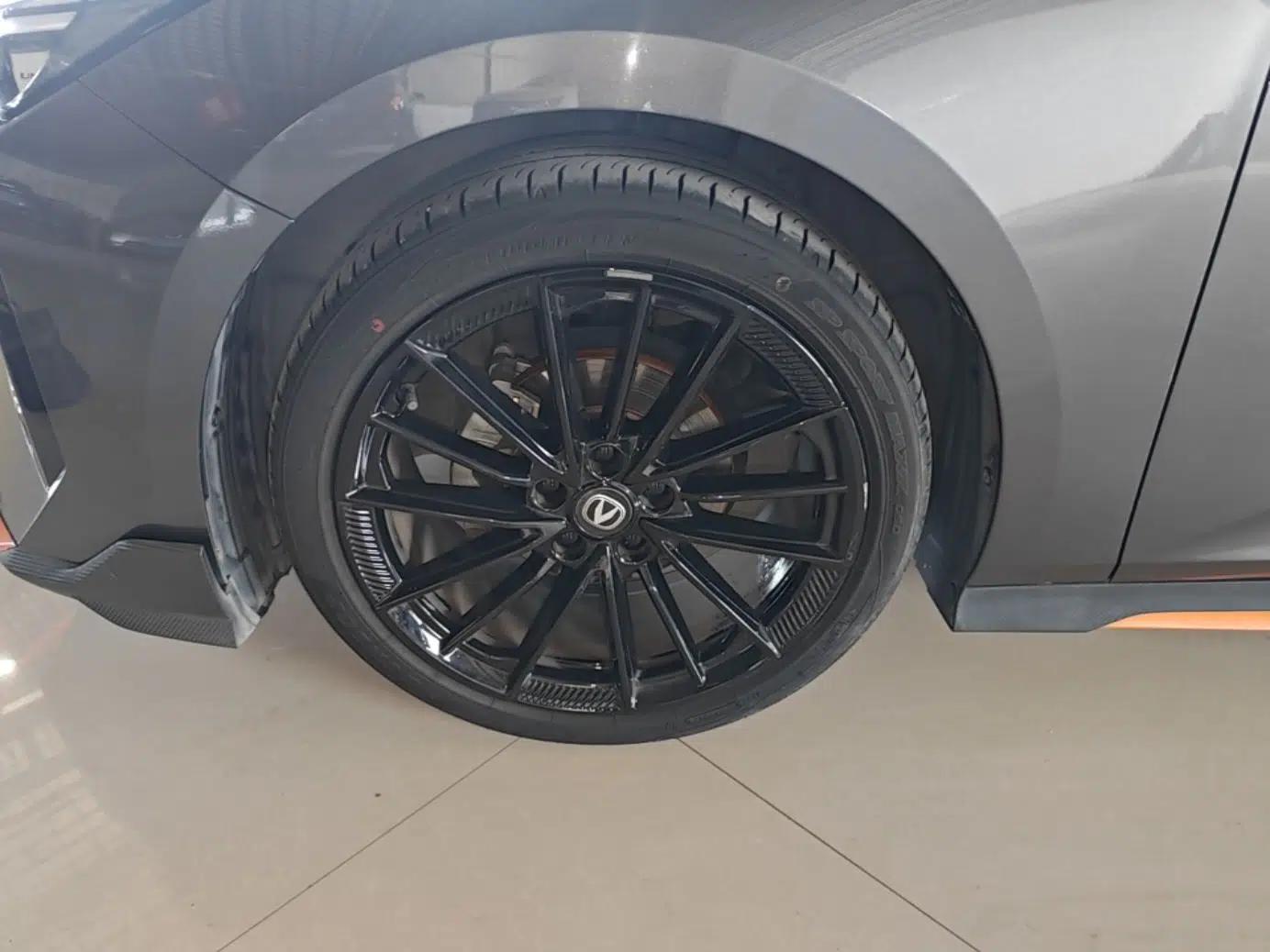 CHANGAN UNI-V 2024 1.5T Prestige Sport Edition — миниатюра 10