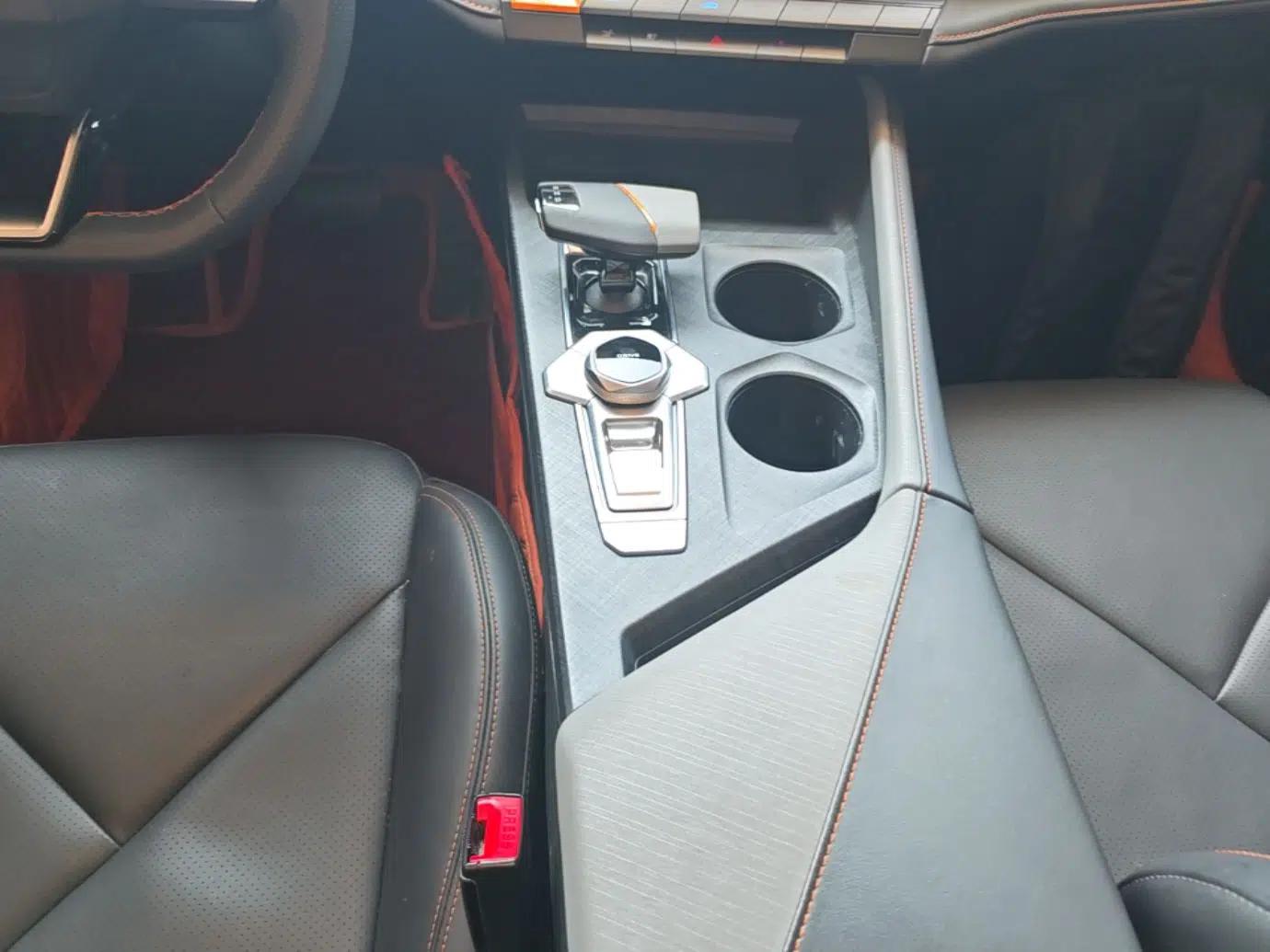 CHANGAN UNI-V 2022 1.5T Prestige Version — миниатюра 21