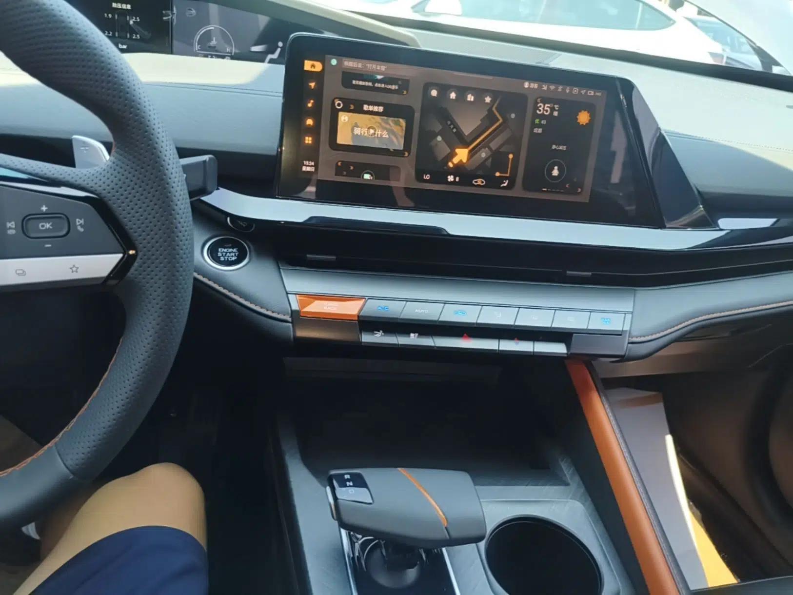CHANGAN UNI-V 2022 1.5T Prestige Version — миниатюра 20