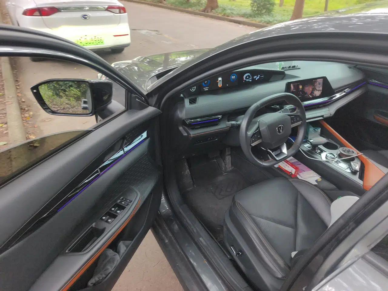 CHANGAN UNI-V 2022 1.5T Prestige Version — миниатюра 19