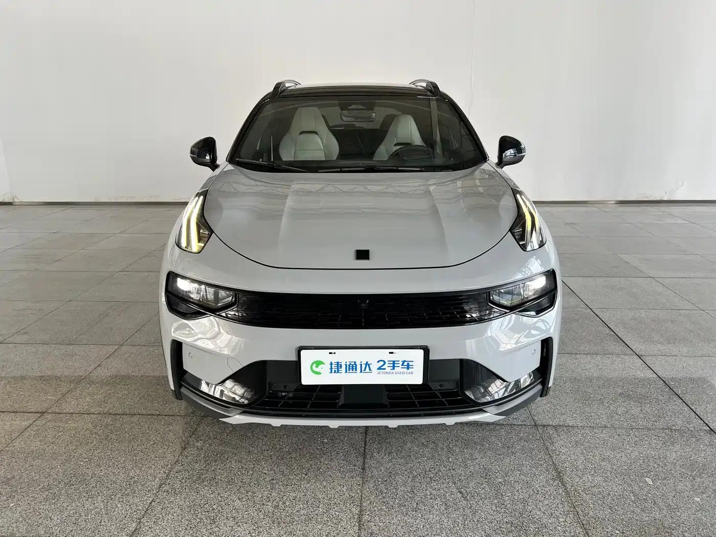 Lynk & Co 01 EM-P 2023 1.5TD EM-P Dawn Edition — миниатюра 4