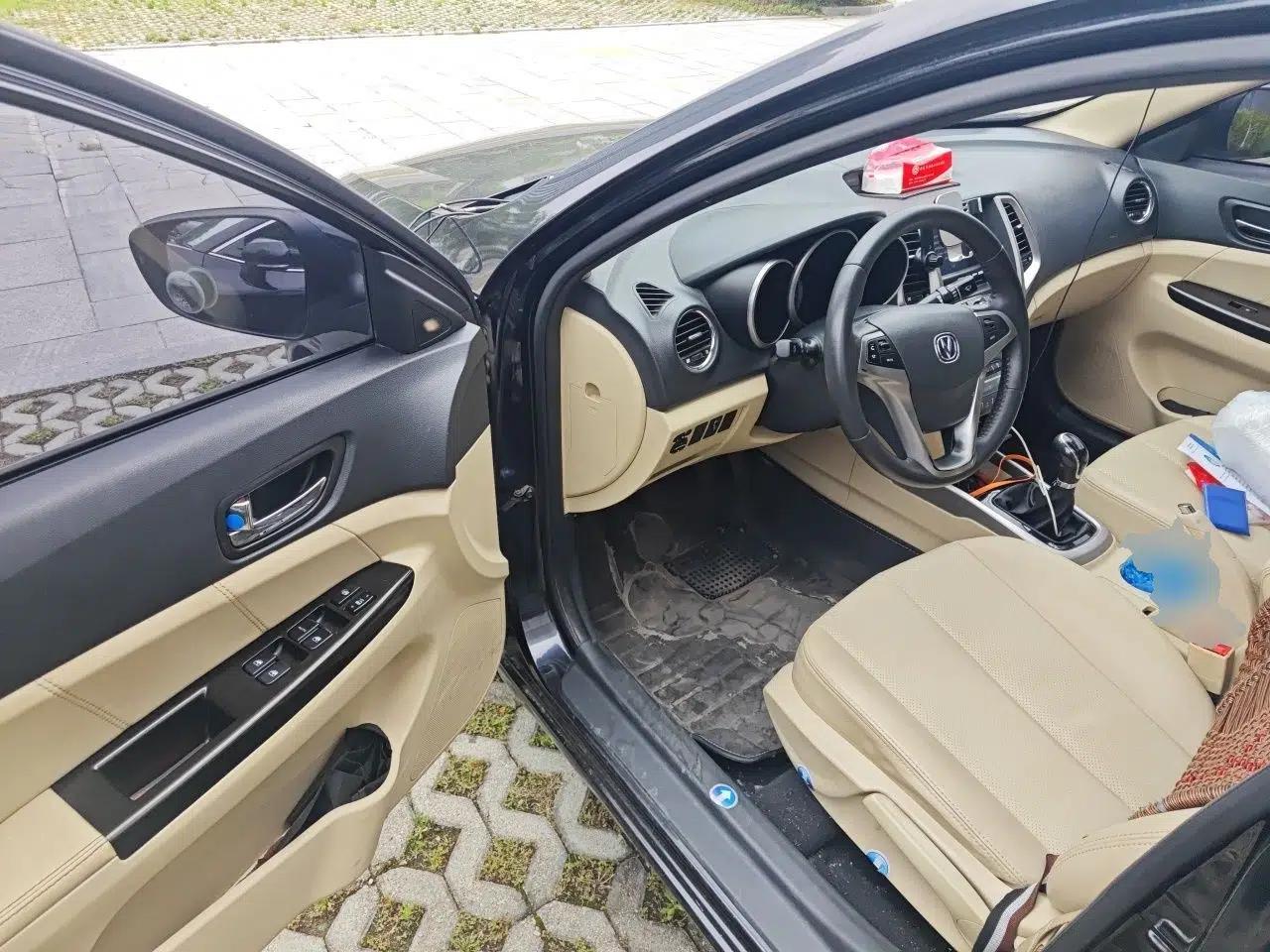 CHANGAN Eado 2014 1.6L Manual Elite Version — миниатюра 16