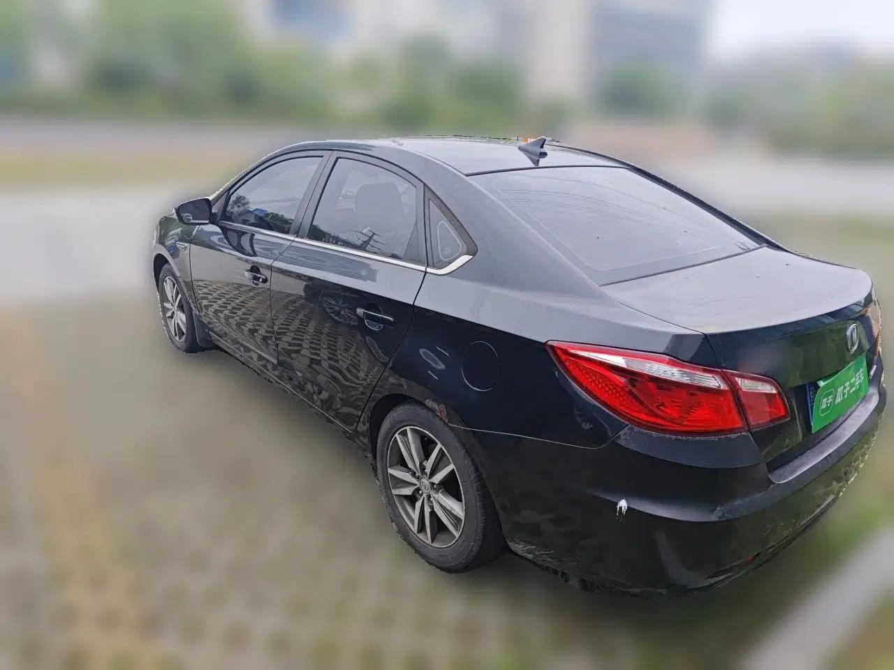 CHANGAN Eado 2014 1.6L Manual Elite Version — миниатюра 4
