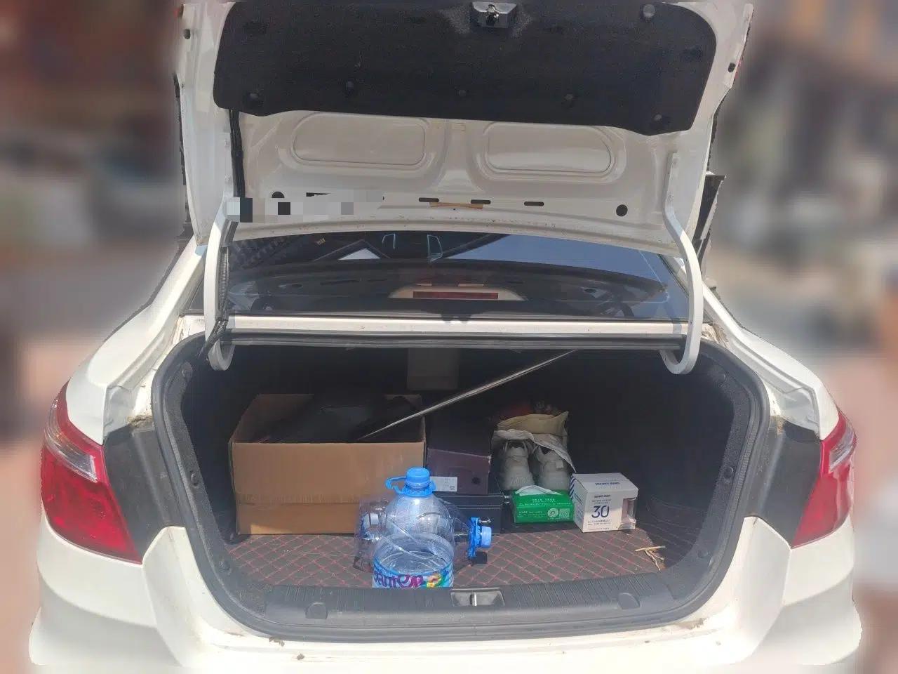 CHANGAN Eado 2015 1.6L Manual Luxury Model China V Standard — миниатюра 19