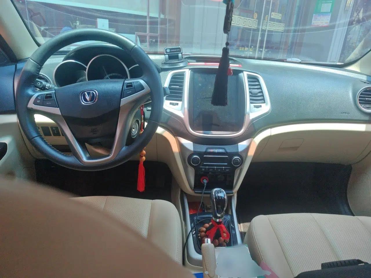 CHANGAN Eado 2015 1.6L Manual Luxury Model China V Standard — миниатюра 9