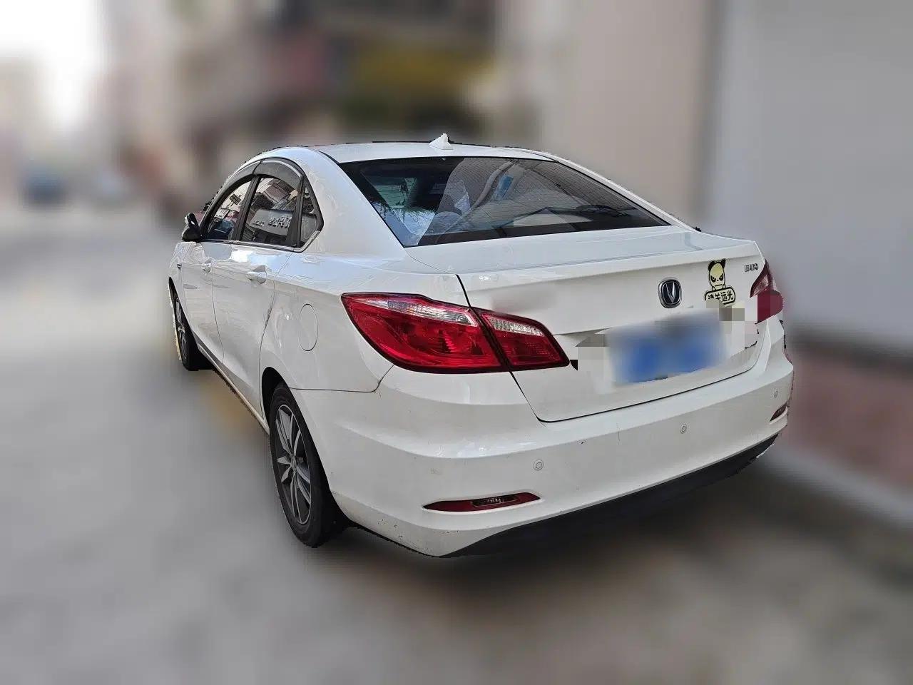 CHANGAN Eado 2016 1.6L Manual Fashion Edition — миниатюра 4