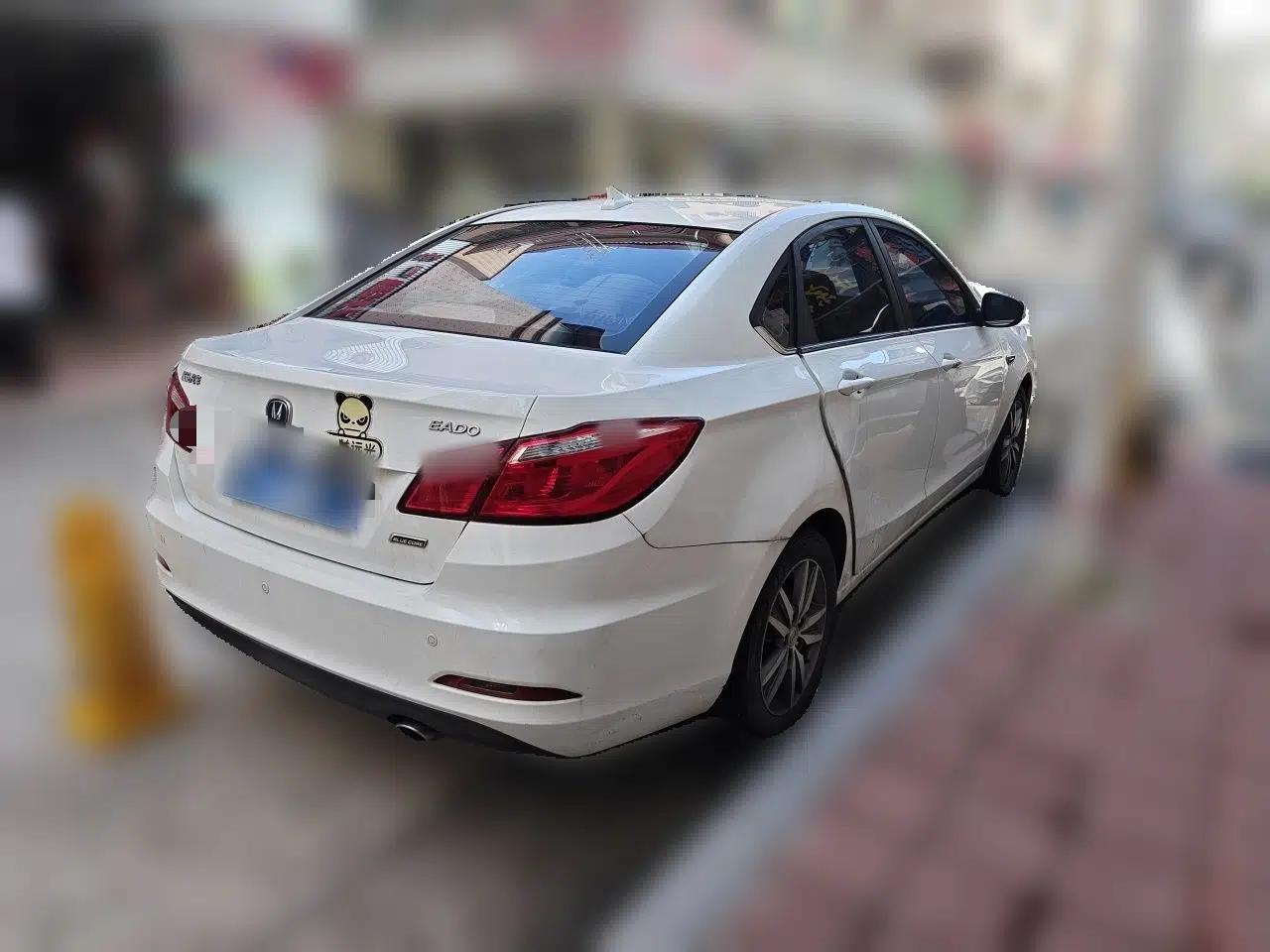 CHANGAN Eado 2016 1.6L Manual Fashion Edition — миниатюра 6