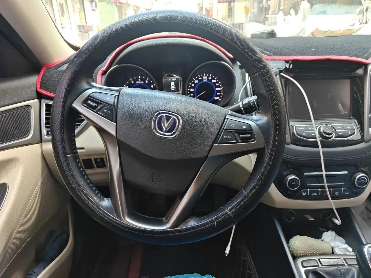 CHANGAN Eado 2016 1.6L Manual Fashion Edition — миниатюра 10
