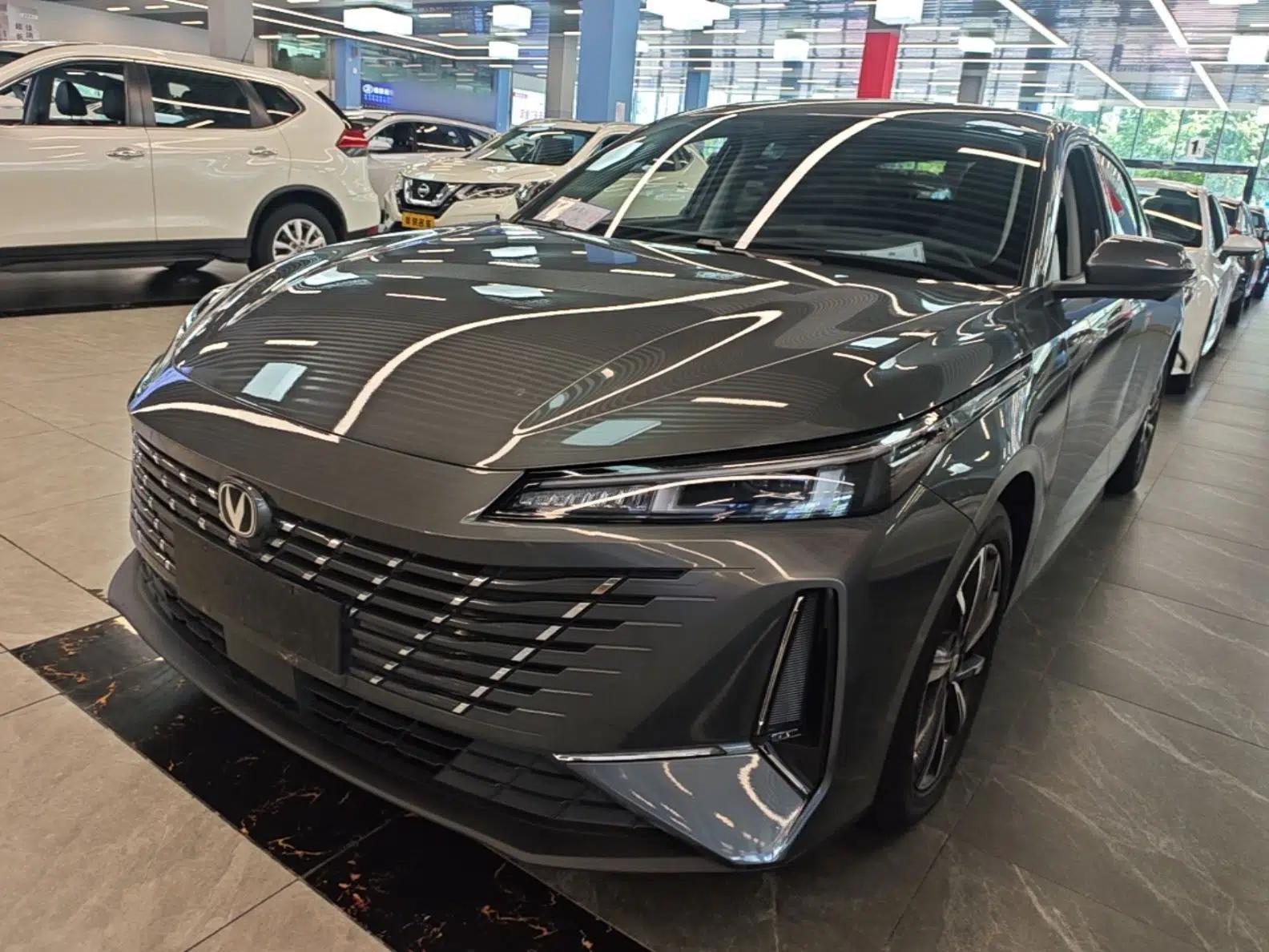 CHANGAN Eado 2024 1.5T GDI Automatic Prestige Edition — миниатюра 1