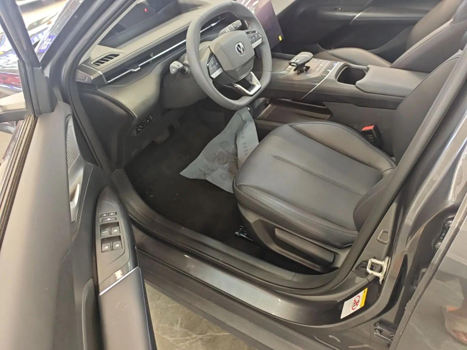 CHANGAN Eado 2024 1.5T GDI Automatic Prestige Edition — миниатюра 18
