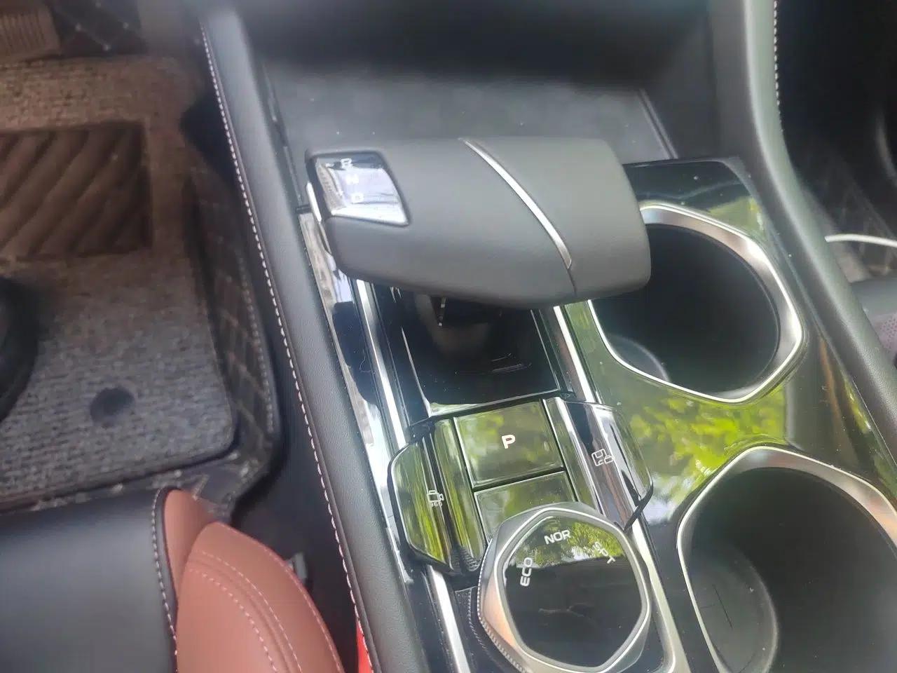 CHANGAN Eado 2023 Changan Edition PLUS Blue Whale NE 1.4T GDI DCT Prestige Version — миниатюра 14