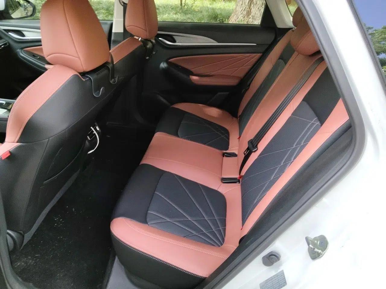 CHANGAN Eado 2022 PLUS Blue Whale NE 1.4T GDI DCT Prestige Edition — миниатюра 17