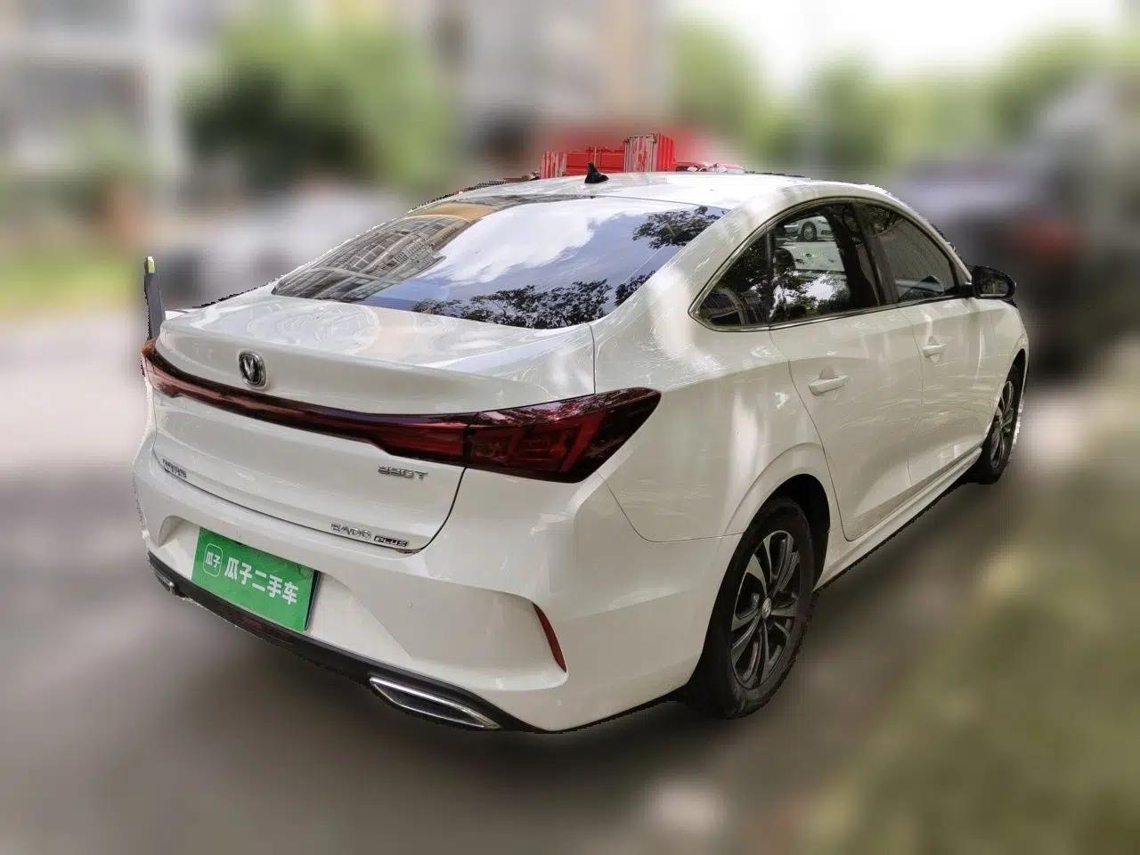 CHANGAN Eado 2022 PLUS Blue Whale NE 1.4T GDI DCT Prestige Edition — миниатюра 6