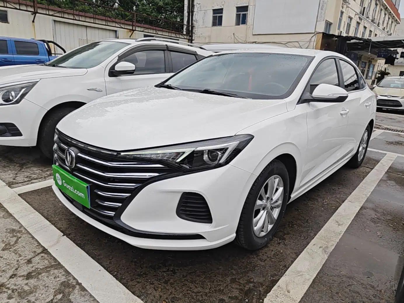 CHANGAN Eado 2022 PLUS 1.6L GDI Manual Elite Model — миниатюра 1