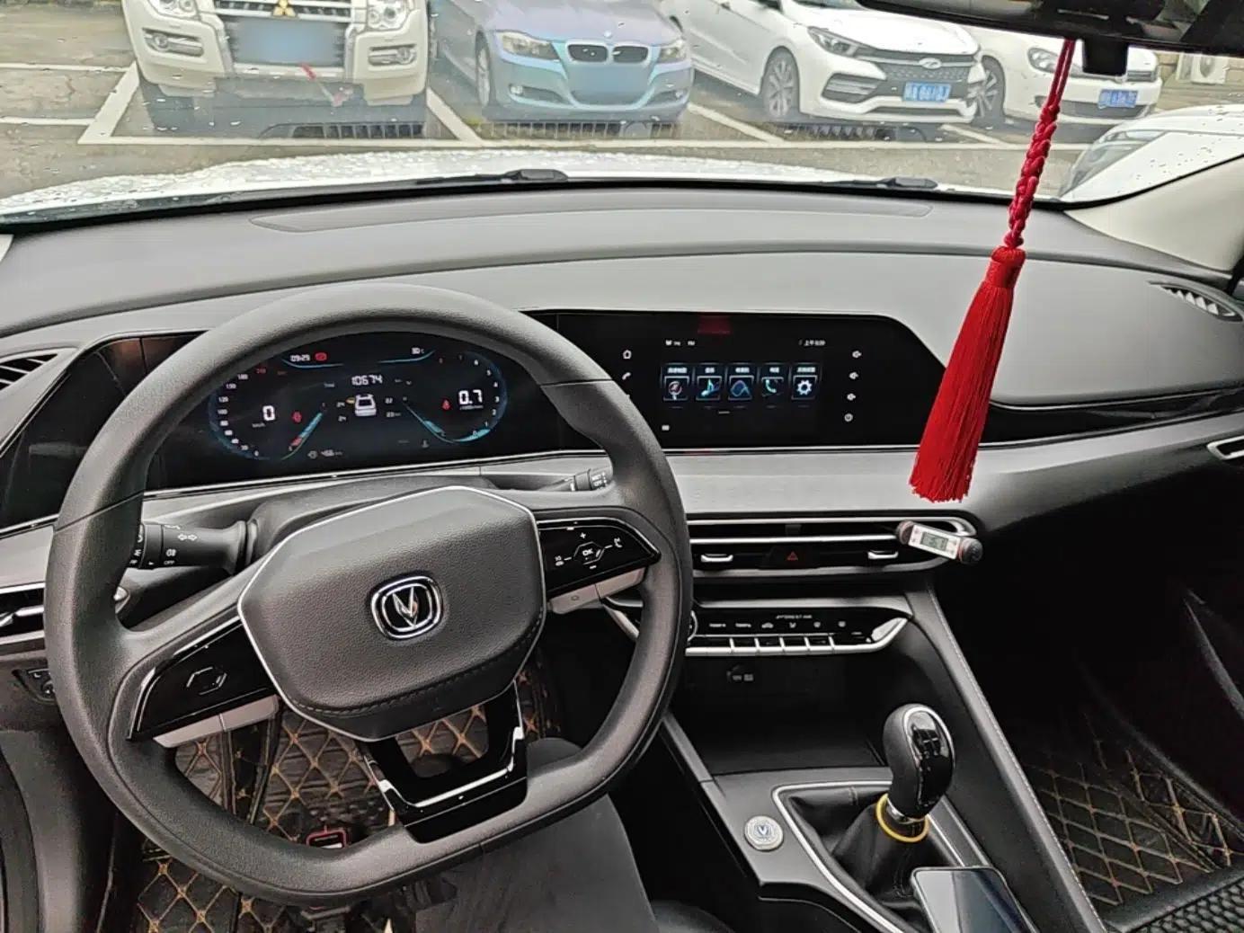 CHANGAN Eado 2022 PLUS 1.6L GDI Manual Elite Model — миниатюра 17