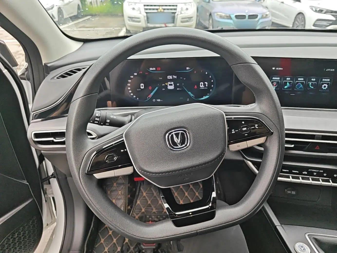 CHANGAN Eado 2022 PLUS 1.6L GDI Manual Elite Model — миниатюра 18