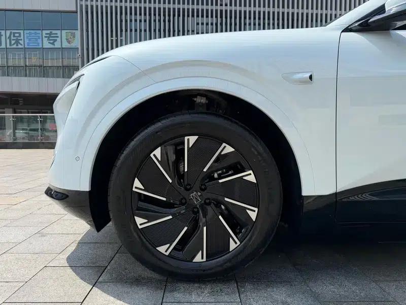 Avita 07 2024 Facelift Pro+ Rear-Wheel Drive Pure Electric Version — миниатюра 11