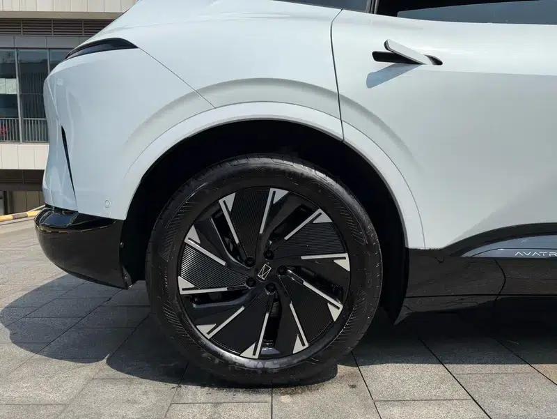 Avita 07 2024 Facelift Pro+ Rear-Wheel Drive Pure Electric Version — миниатюра 15