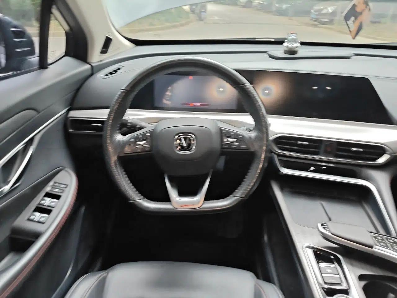 CHANGAN UNI-T 2020 1.5T Flagship Version — миниатюра 10