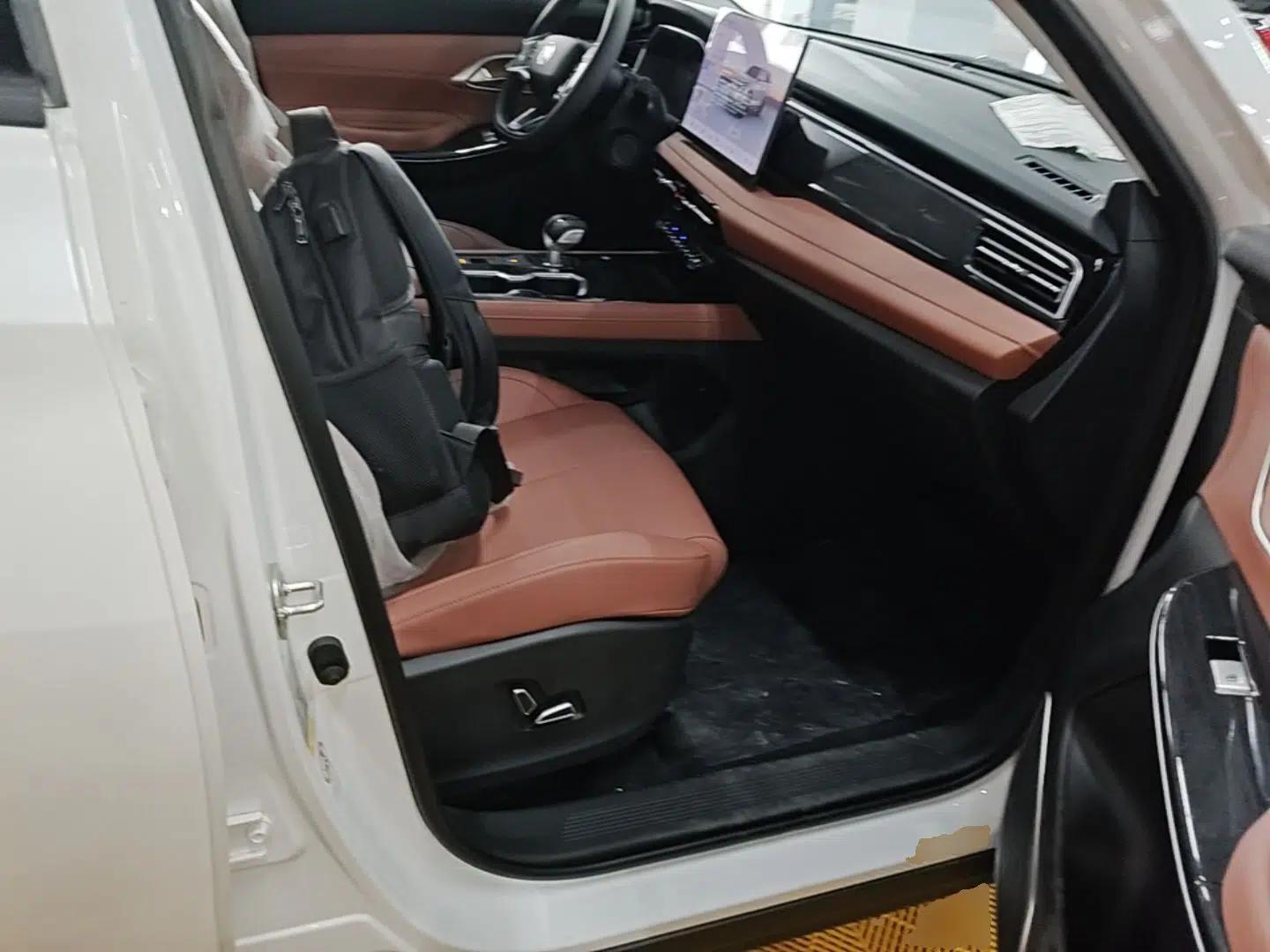 CHANGAN CS75 2026 Model PRO 1.5T DCT Prestige 7-Seater — миниатюра 24