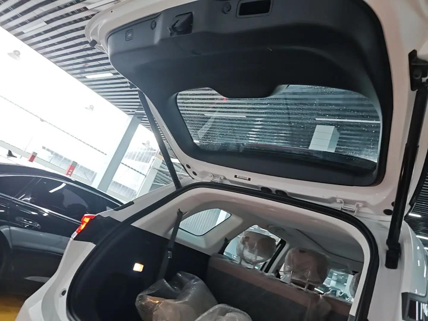 CHANGAN CS75 2026 Model PRO 1.5T DCT Prestige 7-Seater — миниатюра 27