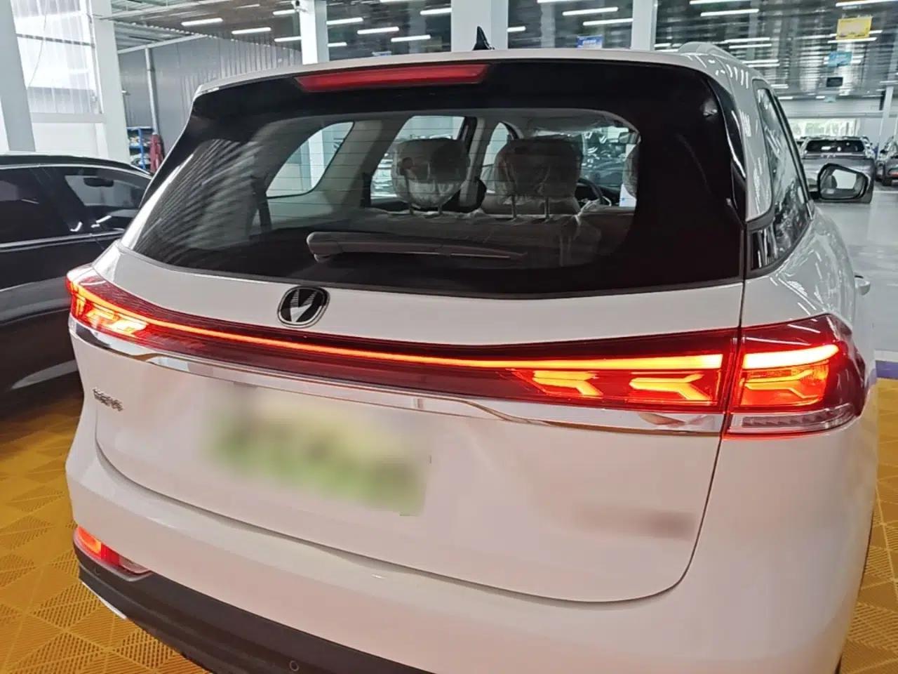 CHANGAN CS75 2026 Model PRO 1.5T DCT Prestige 7-Seater — миниатюра 5