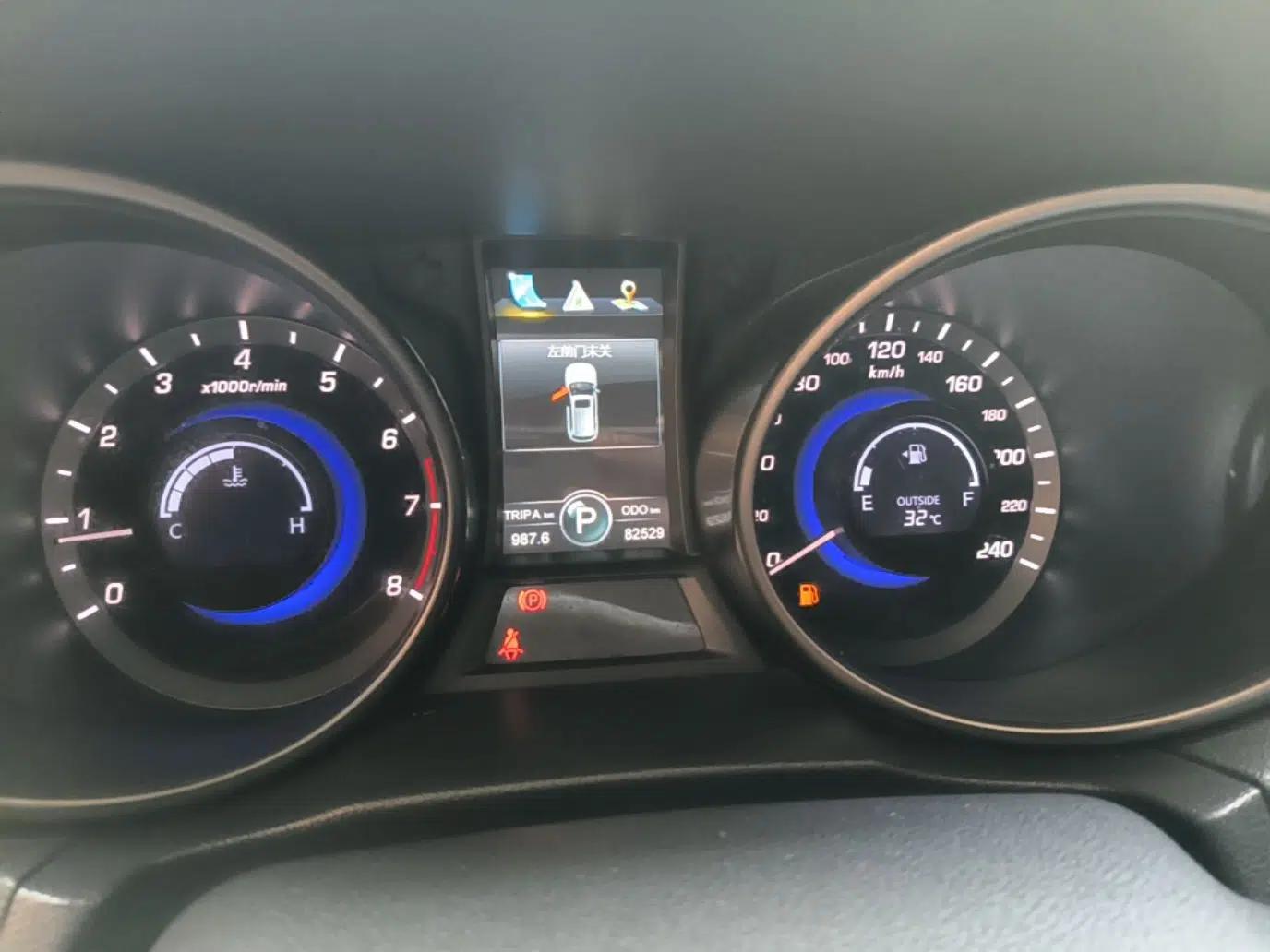 CHANGAN CS75 2016 1.8T Automatic Elite Model China V Standard — миниатюра 14