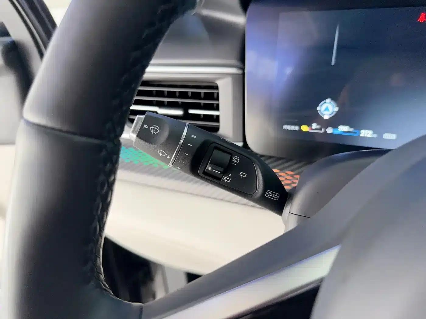 Li Auto ONE 2021 Extended Range 6-Seater — миниатюра 15