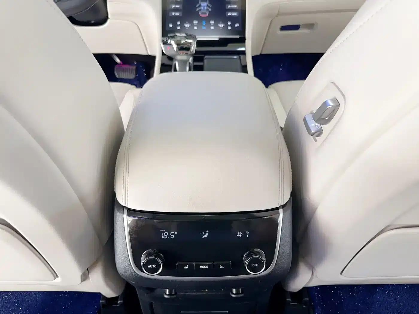 Li Auto ONE 2021 Extended Range 6-Seater — миниатюра 24