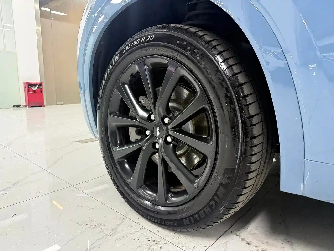 Li Auto ONE 2021 Extended Range 6-Seater — миниатюра 7