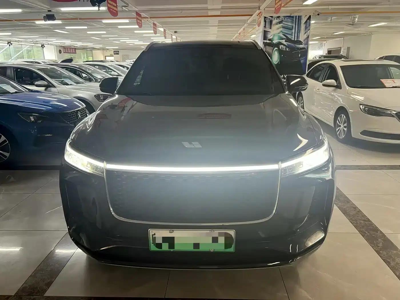 Li Auto ONE 2021 Extended Range 6-Seater — миниатюра 2