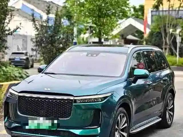Li Auto ONE 2020 Extended Range 6-Seater — миниатюра 1