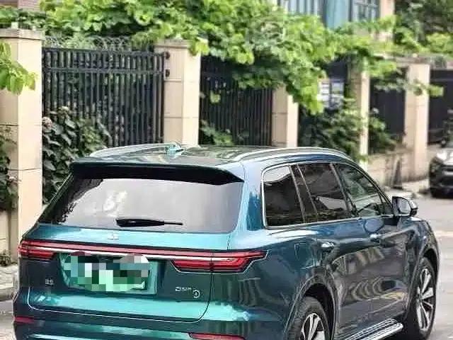 Li Auto ONE 2020 Extended Range 6-Seater — миниатюра 9